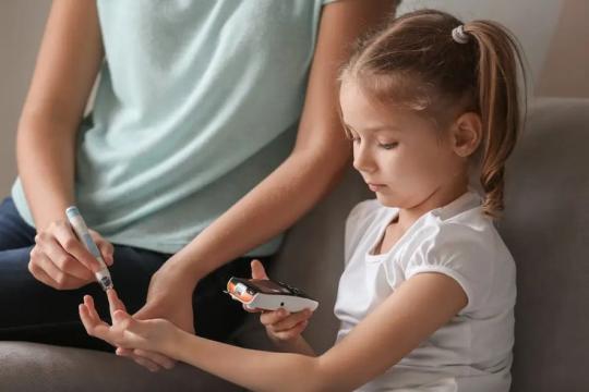 Детский диабет: что нужно знать родителям о симптомах, причинах и лечении